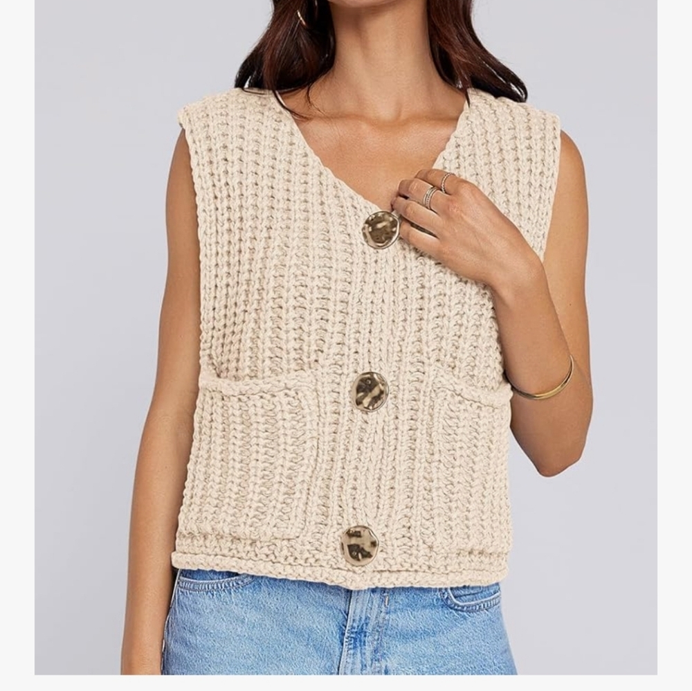 UEU. Women's Cream Knit Sweater Vest. Size M. NWT. - Picture 2 of 11